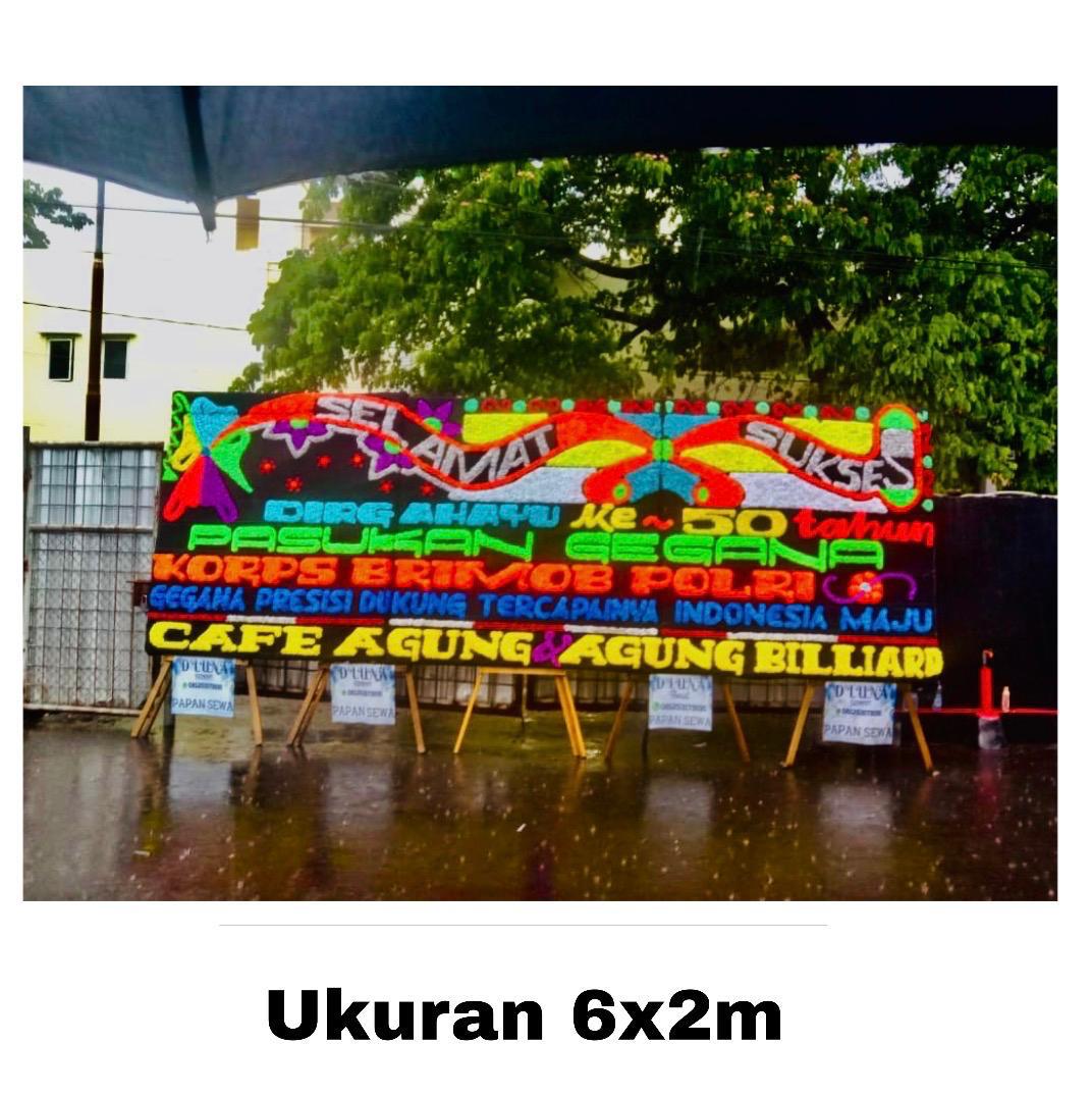 Karangan Bunga Ukuran 6 x 2 Meter